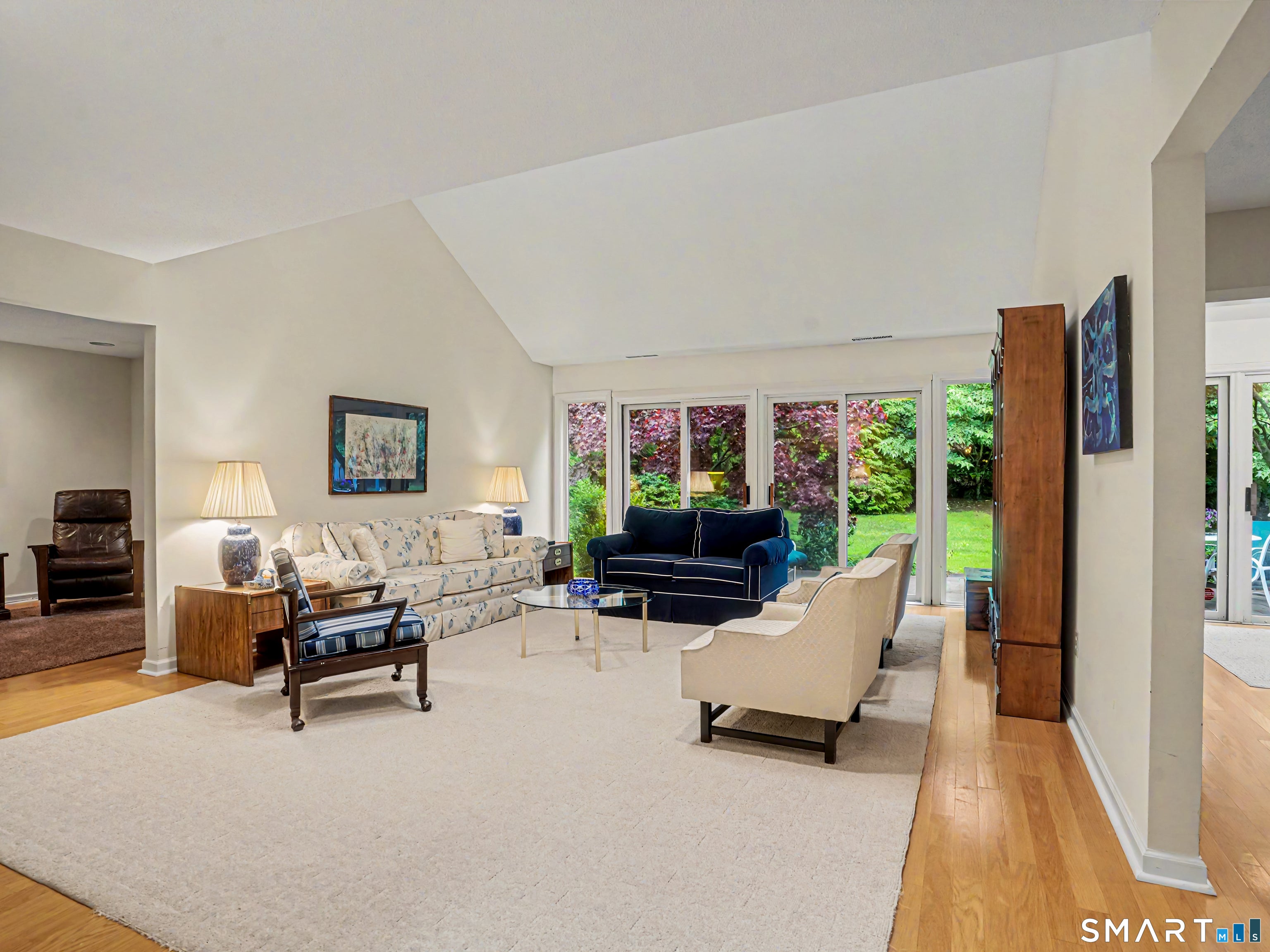 321 Lansdowne