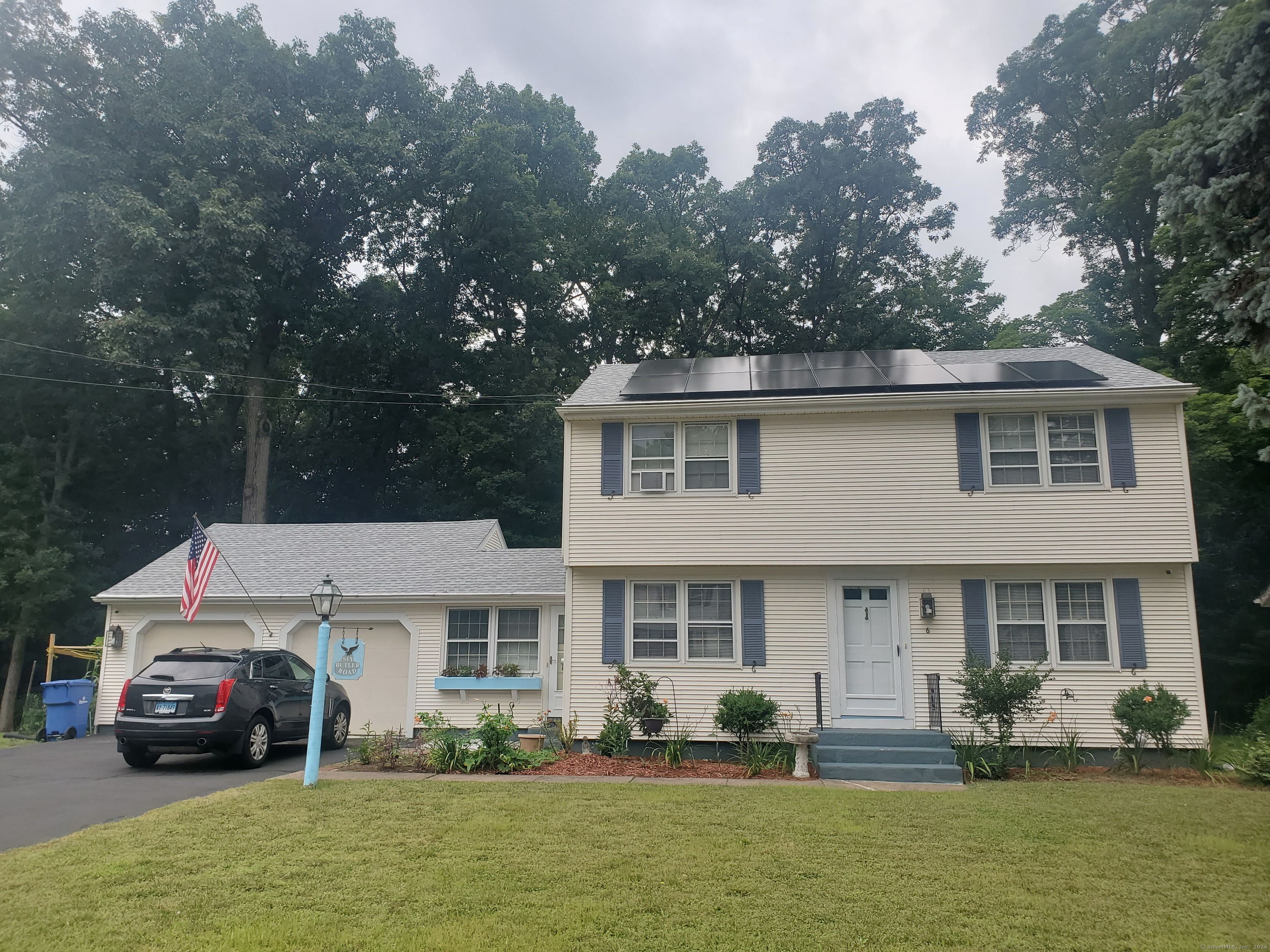 Property for Sale at 6 Butler Road, Manchester, Connecticut - Bedrooms: 3 
Bathrooms: 2 
Rooms: 7  - $359,900