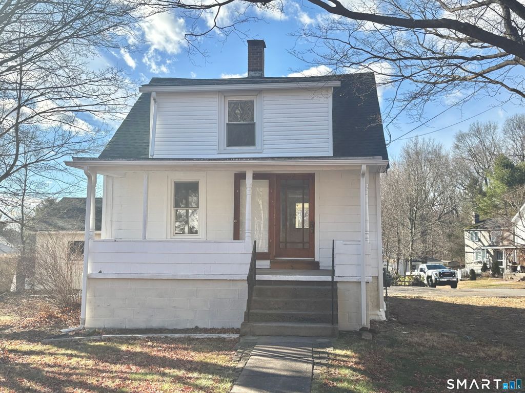 Photo of 336 Reservoir Avenue, Meriden, CT 06451 (MLS # 24145153)