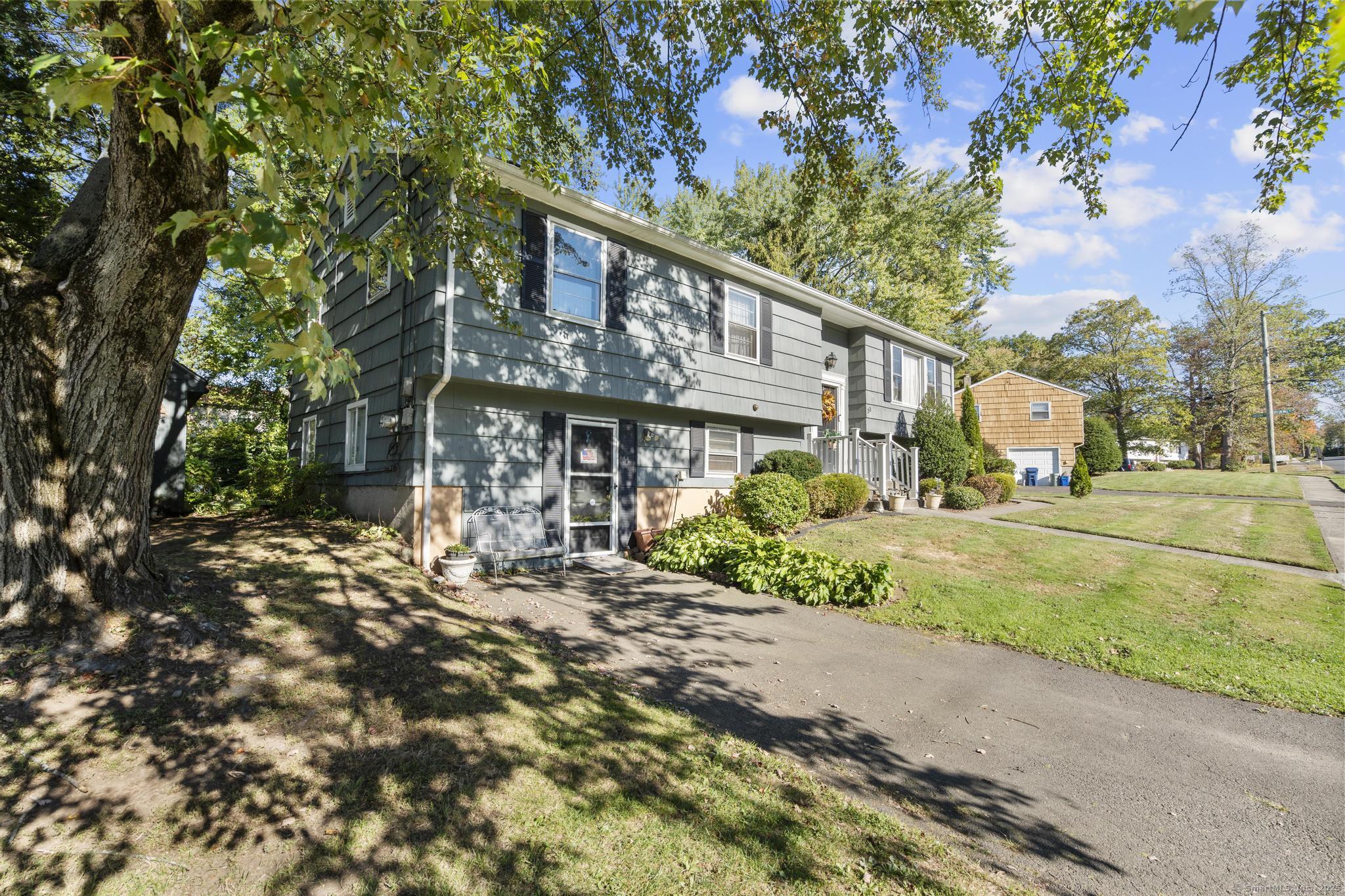 23 Meadowbrook Road