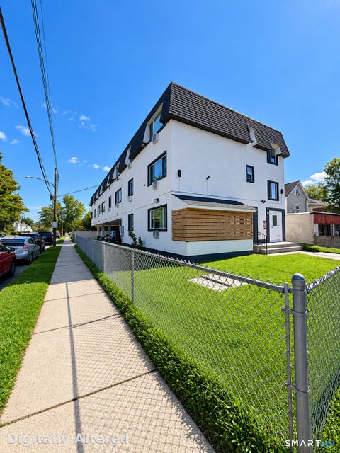 Tiny photo for 860 Wood Avenue #5, Bridgeport, CT 06604 (MLS # 24217525)