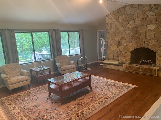 11 Mountain Wood Road