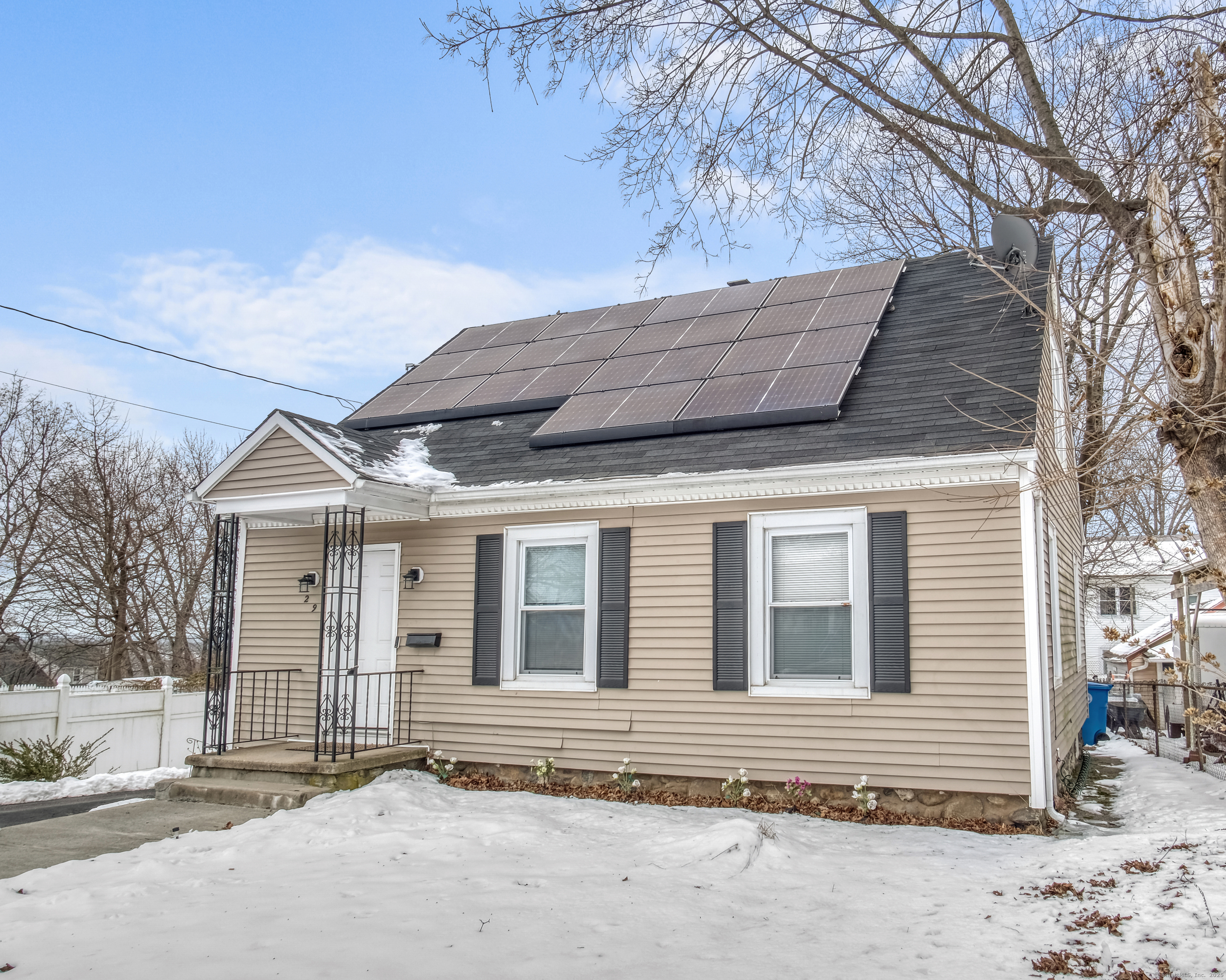 29 Matthews Street, Waterbury, Connecticut image 3