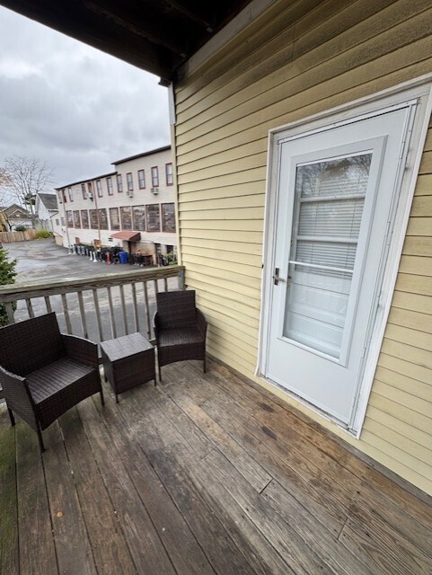 Norwalk, Connecticut 06855, United States, 2 Bedrooms Bedrooms, ,1 BathroomBathrooms,Residential,Active,241623