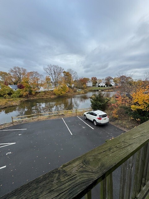 Norwalk, Connecticut 06855, United States, 2 Bedrooms Bedrooms, ,1 BathroomBathrooms,Residential,Active,241623