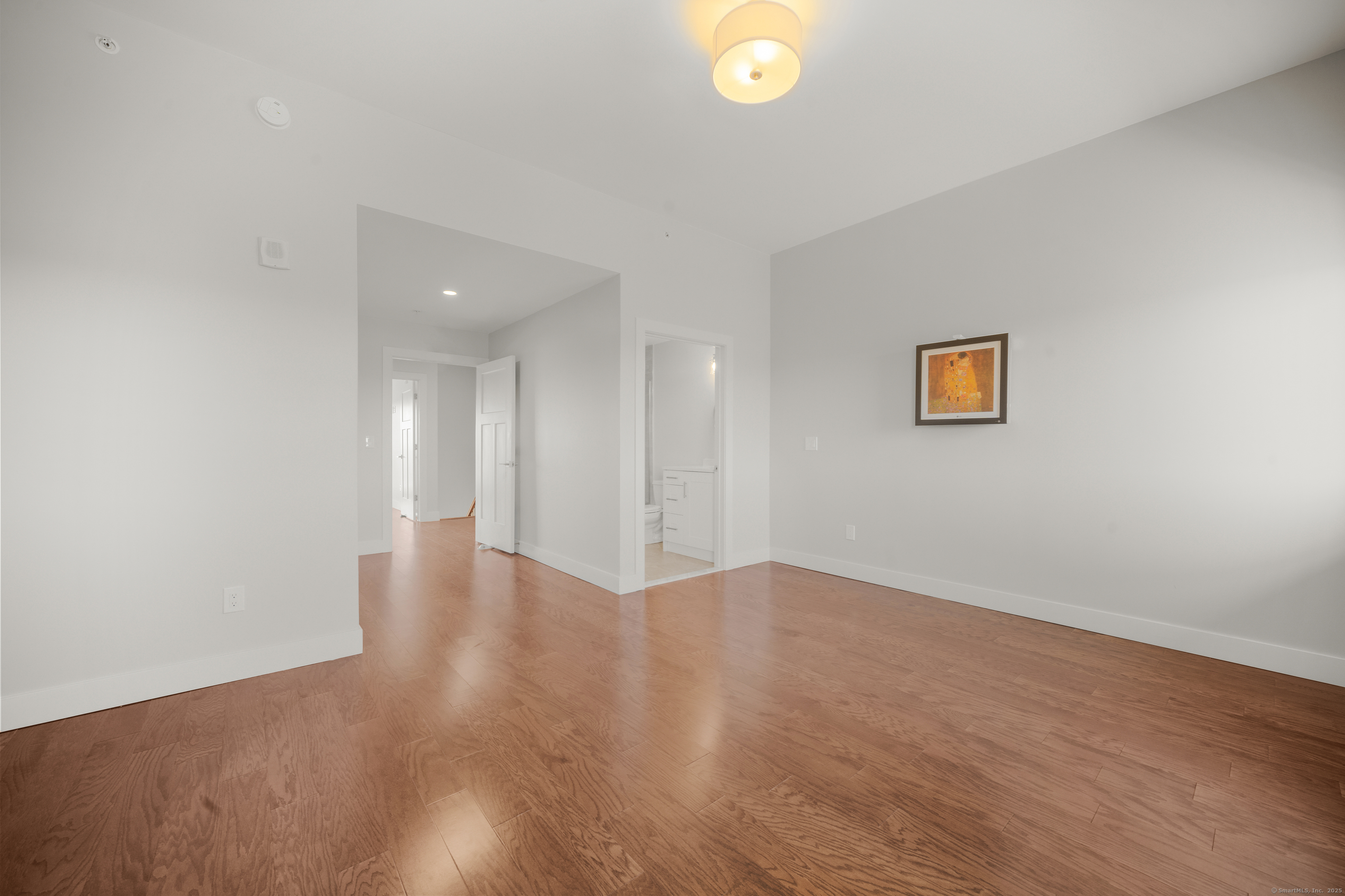 586 W Thames Street #APT 609, Norwich, Connecticut image 19