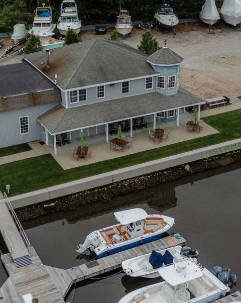 5 Barnes Avenue Old Saybrook CT 06475