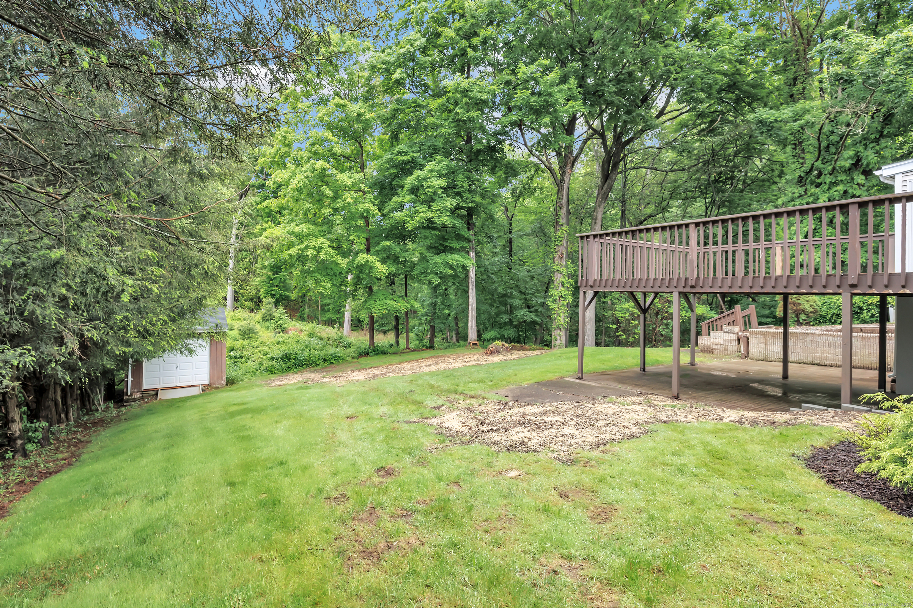 325 River Road, Hamden, Connecticut image 29