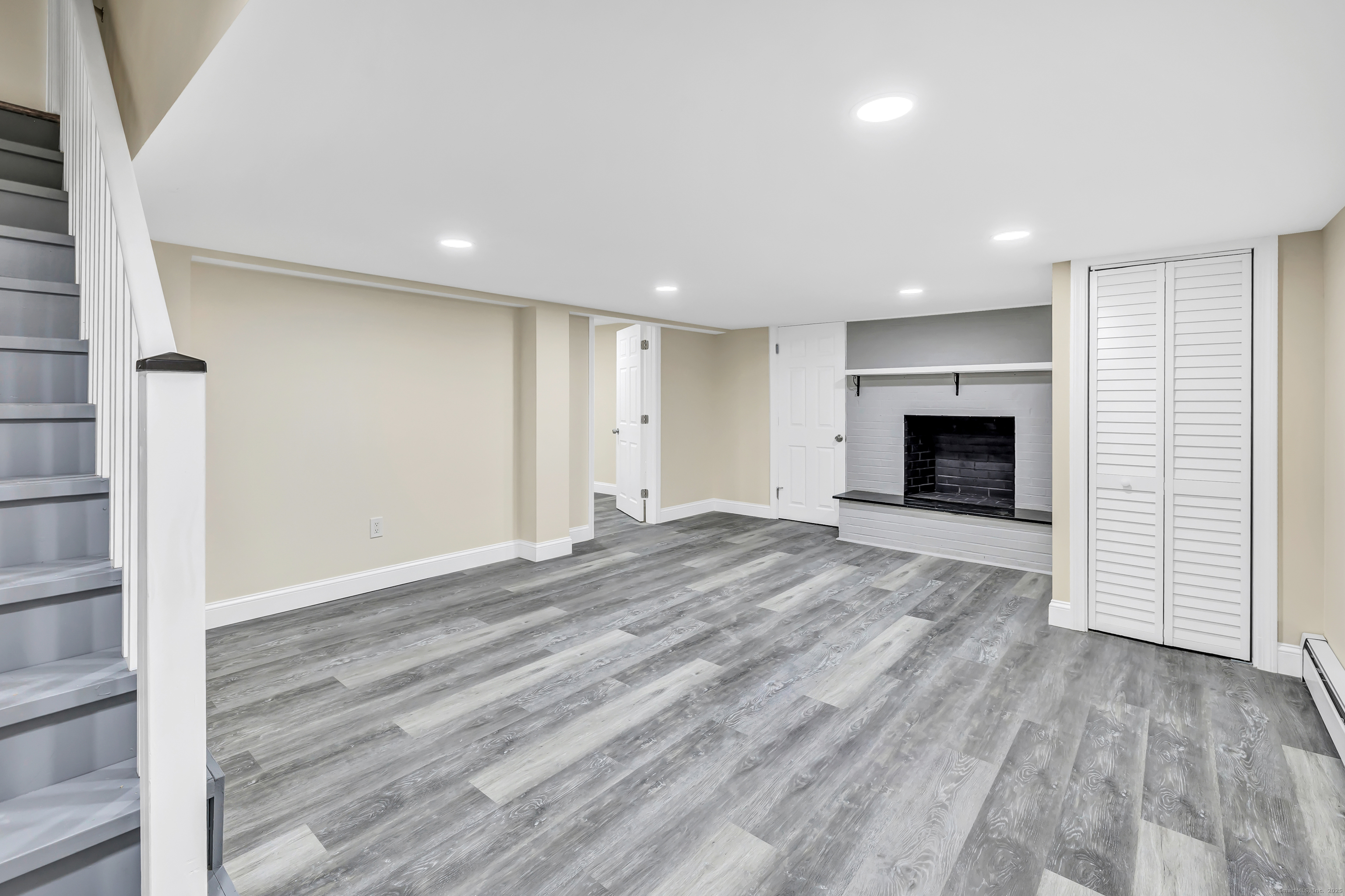 325 River Road, Hamden, Connecticut image 18
