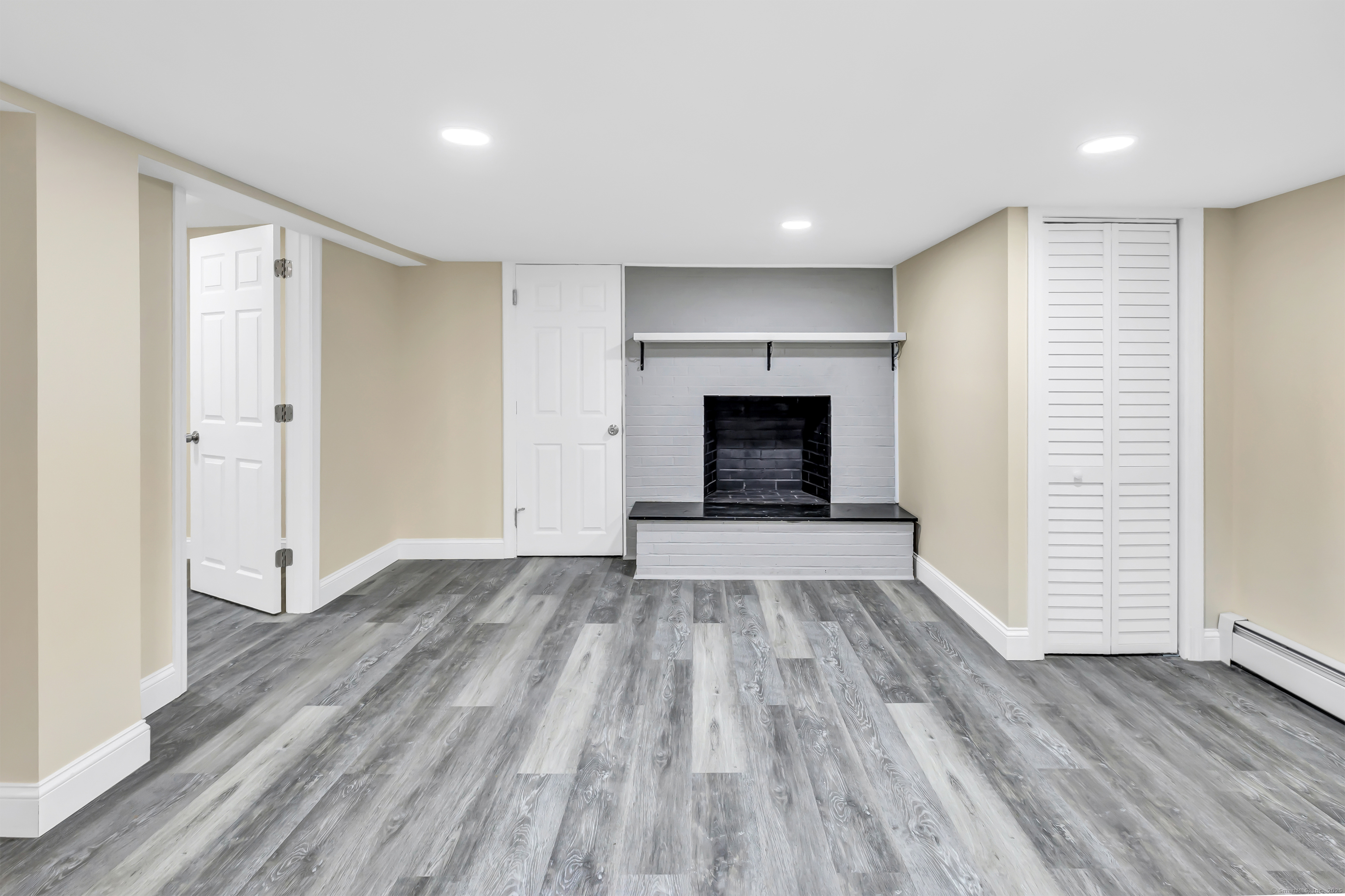 325 River Road, Hamden, Connecticut image 19