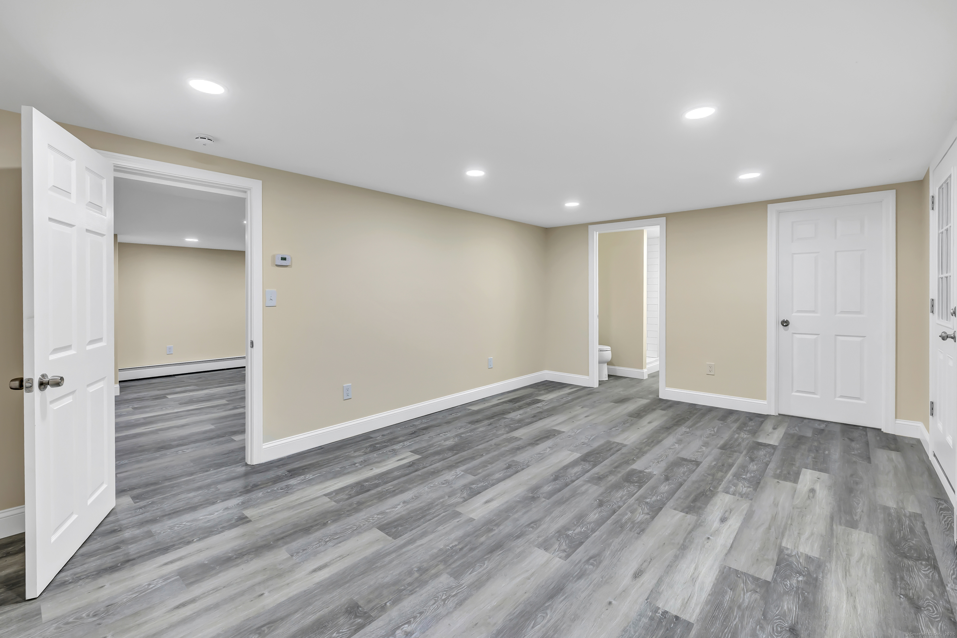 325 River Road, Hamden, Connecticut image 21