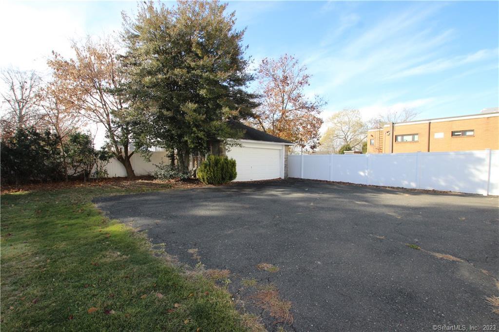 80 Locust Avenue, Danbury, Connecticut image 4