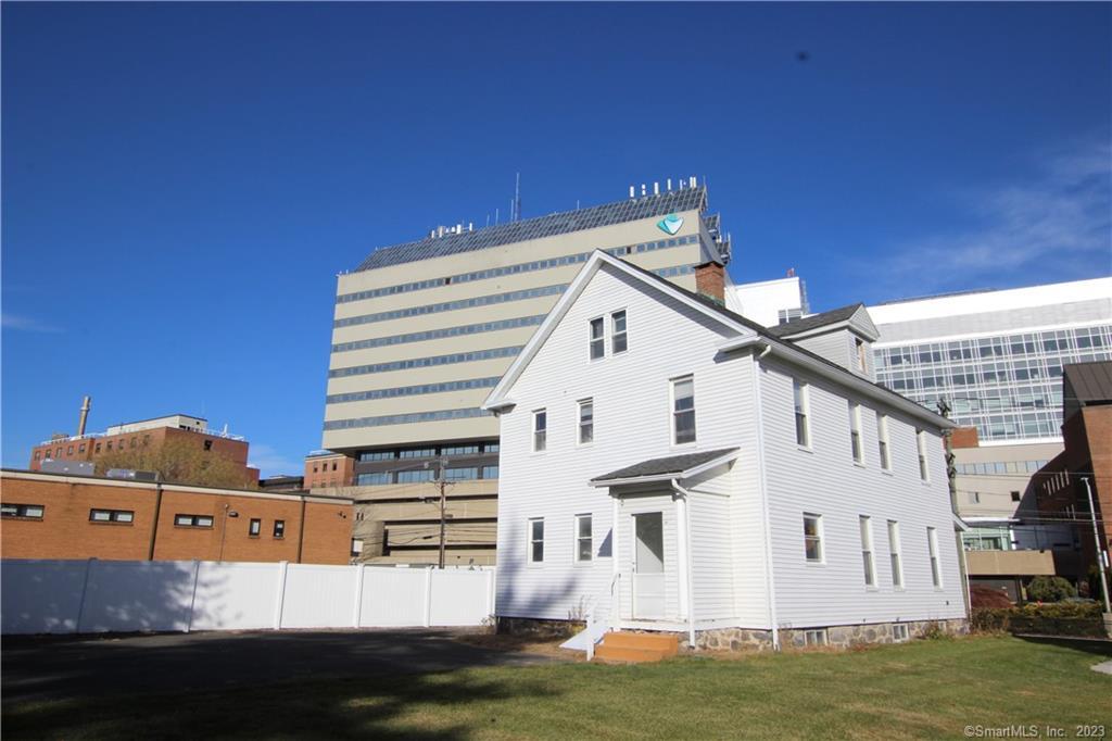 80 Locust Avenue, Danbury, Connecticut image 2