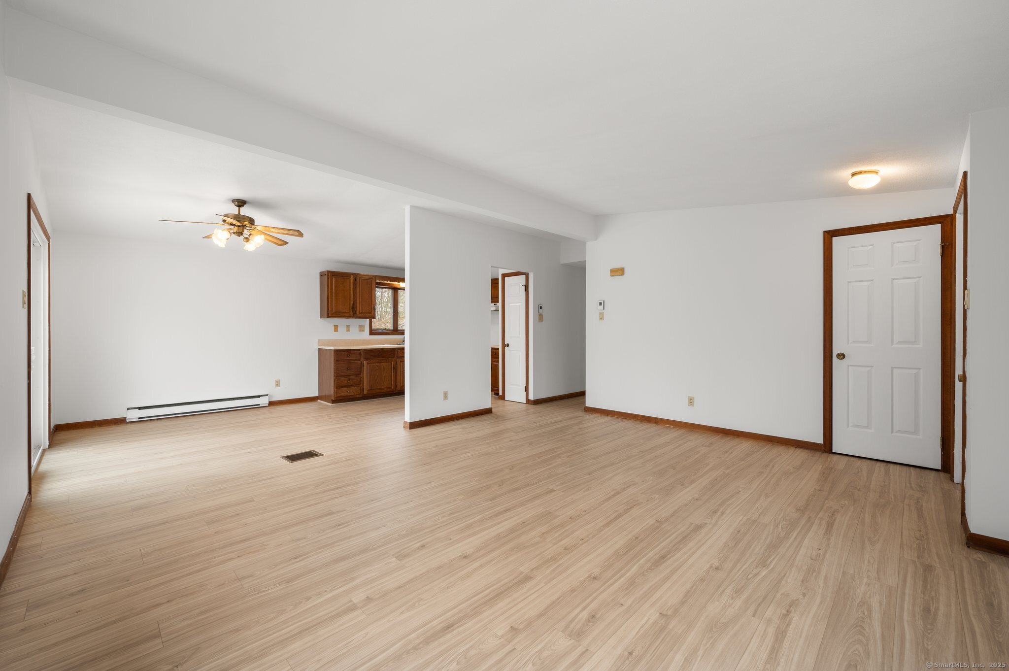 Griswold, Connecticut 06351, United States, 3 Bedrooms Bedrooms, ,1 BathroomBathrooms,Residential,Pending,18778