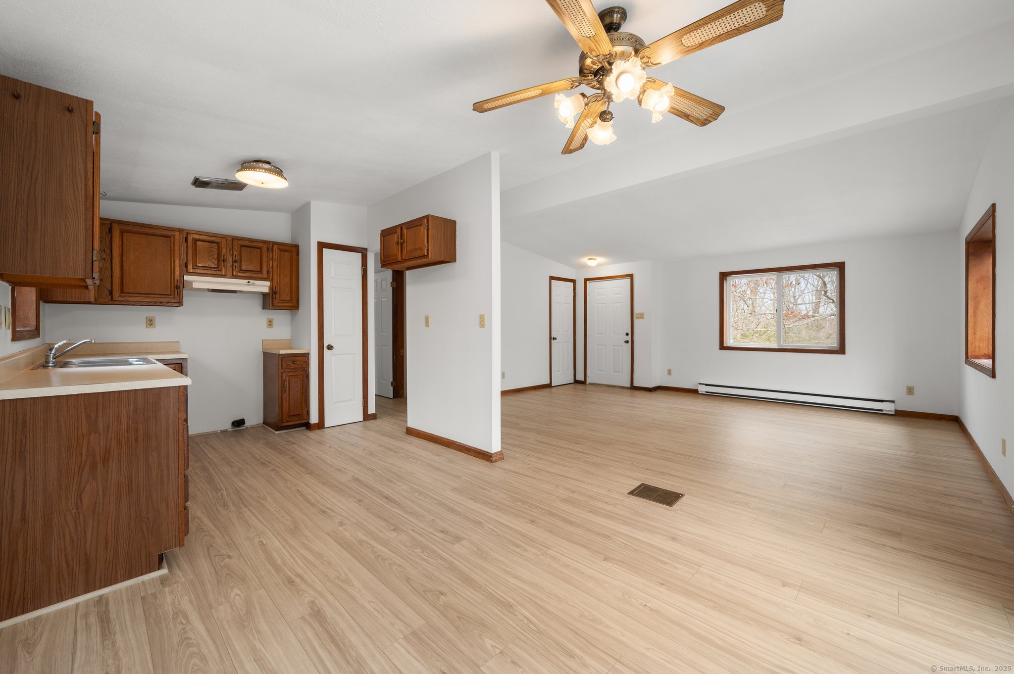 Griswold, Connecticut 06351, United States, 3 Bedrooms Bedrooms, ,1 BathroomBathrooms,Residential,Pending,18778