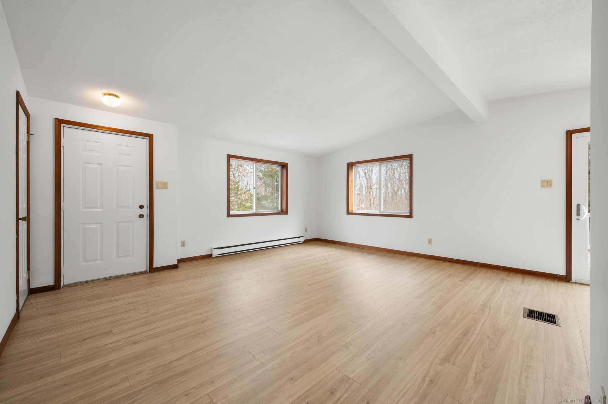 Griswold, Connecticut 06351, United States, 3 Bedrooms Bedrooms, ,1 BathroomBathrooms,Residential,Pending,18778