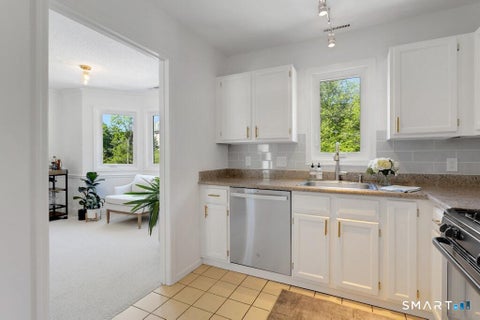Tiny photo for 20 Glenrock #20, Norwalk, CT 06850 (MLS # 24184298)