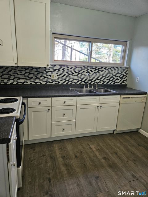 150 Sheraton Lane 150 Norwich CT 06360