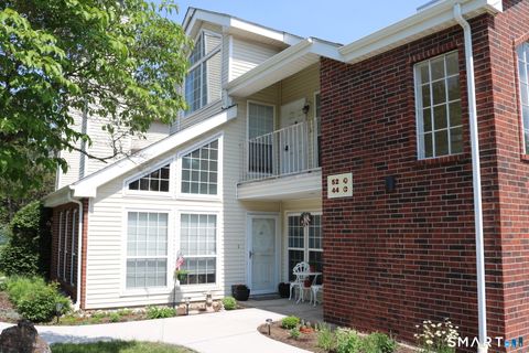 Photo of 44 Carriage Crossing Lane #44, Middletown, CT 06457 (MLS # 24155683)