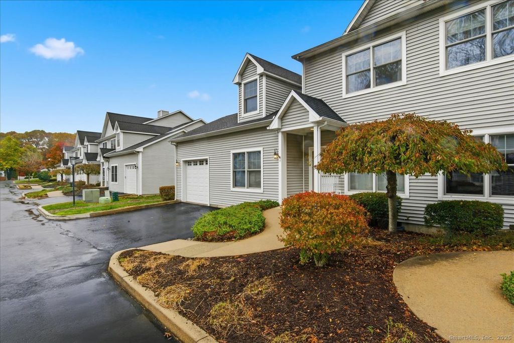 Photo of 375 Allyn Street #A4, Groton, CT 06355 (MLS # 24140914)