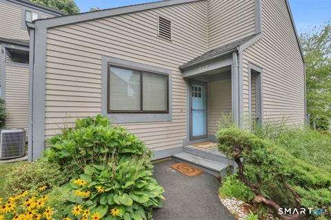 Photo of 542 Pilgrim Harbor #542, Wallingford, CT 06492 (MLS # 24203377)