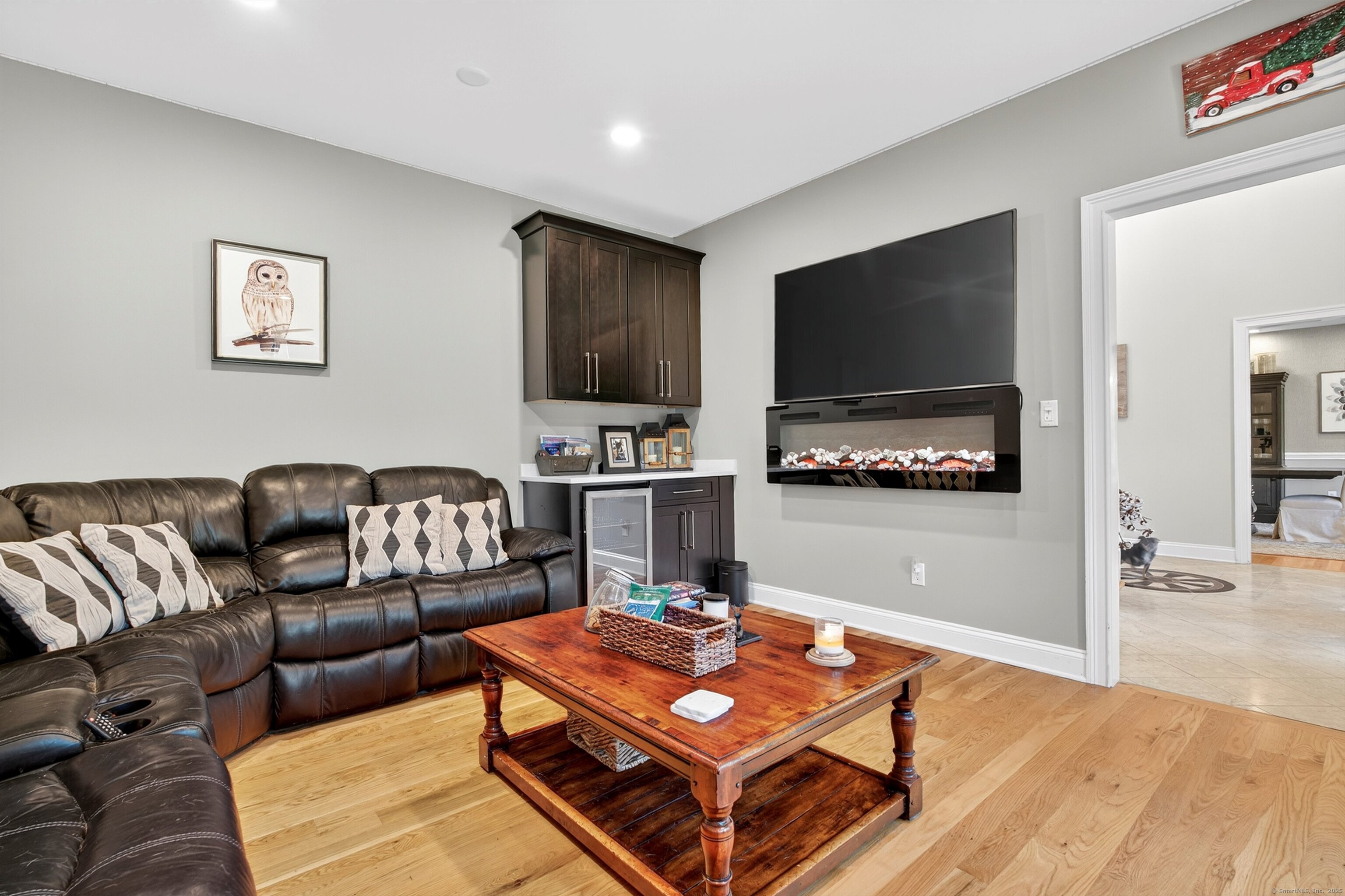 99 Carriage Lane