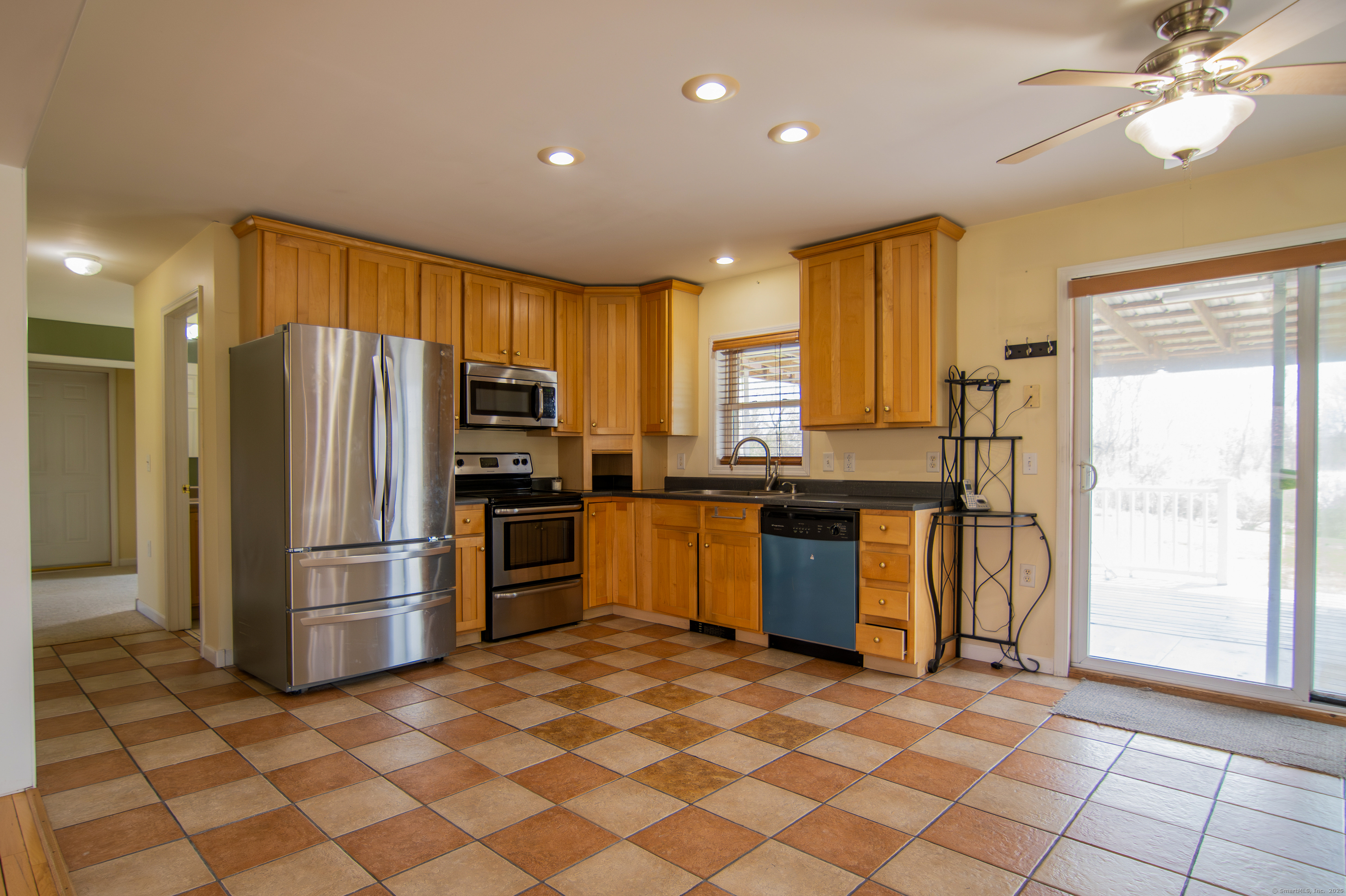 15 Wolf Den Drive, Pomfret, Connecticut image 9