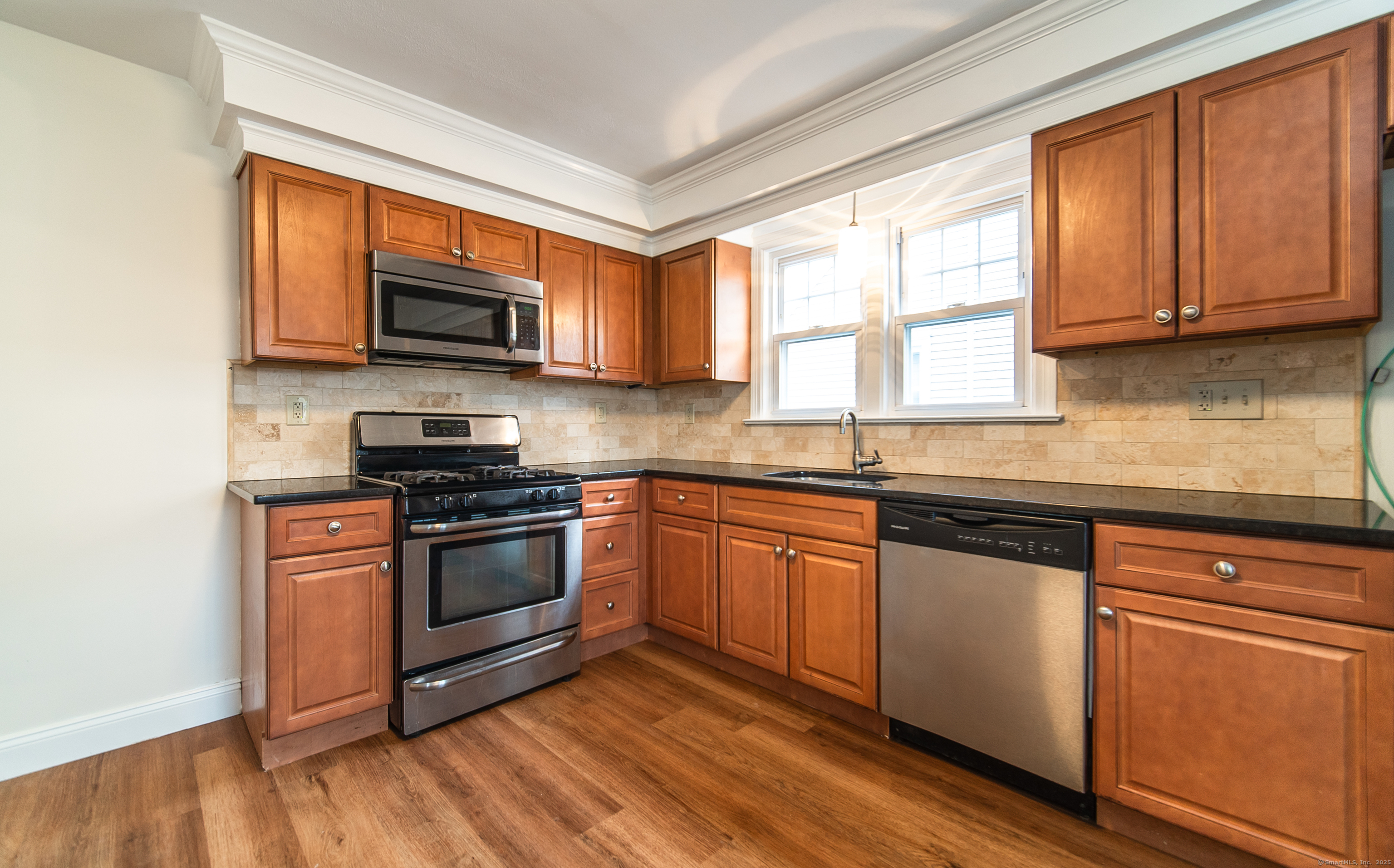 328 Henry Avenue, Stratford, Connecticut image 10
