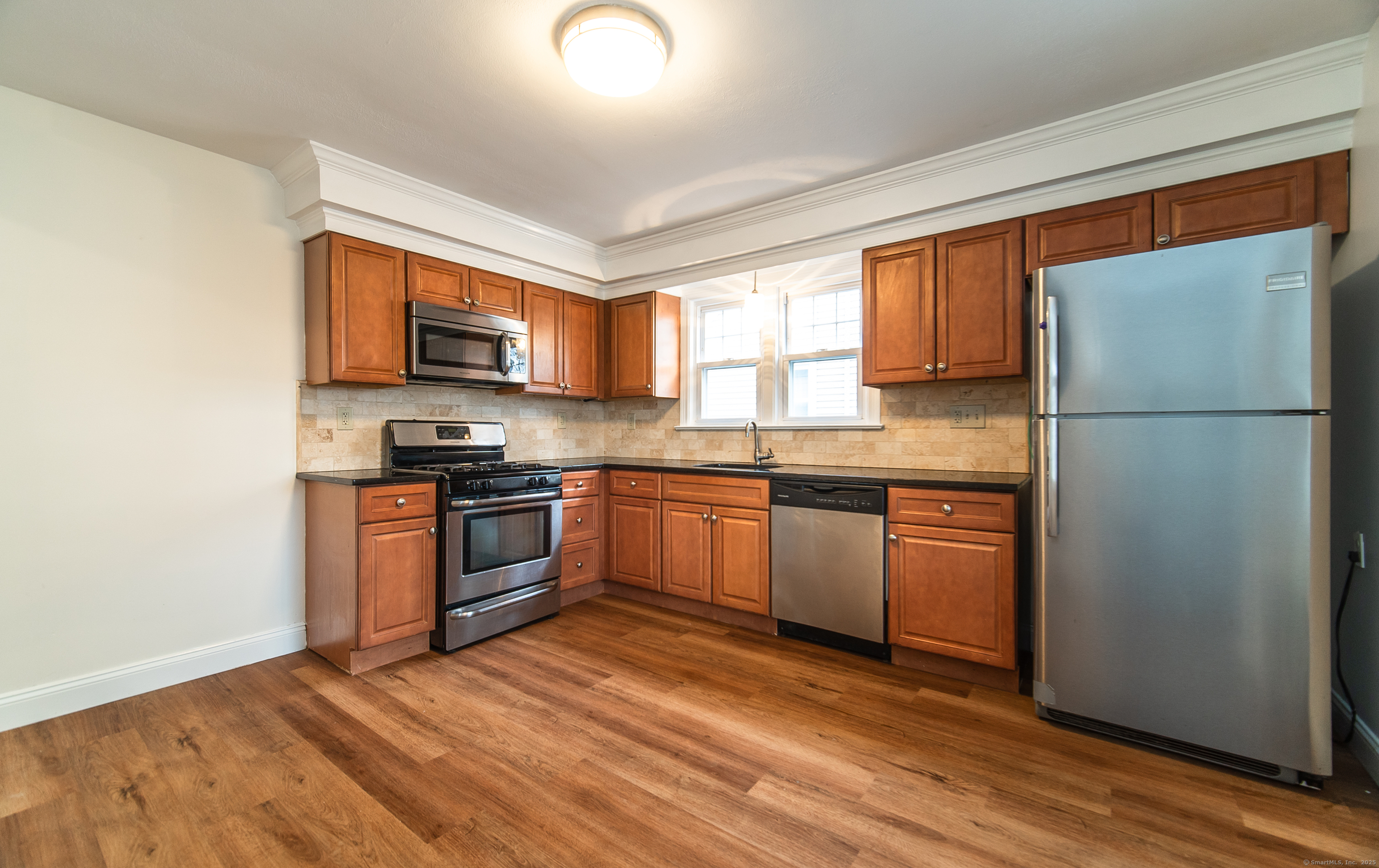 328 Henry Avenue, Stratford, Connecticut image 9