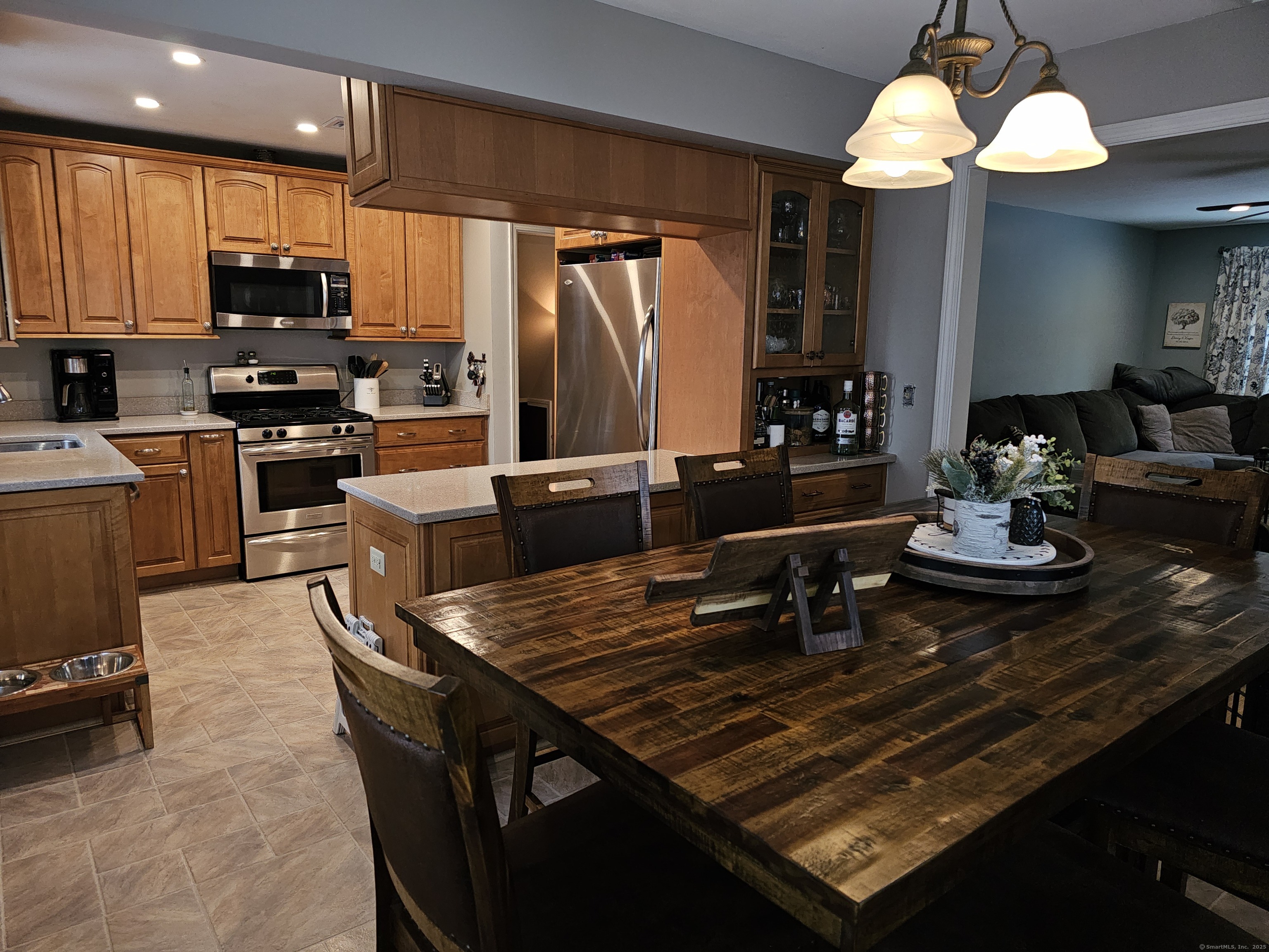 490 Shrub Road, Bristol, Connecticut image 6