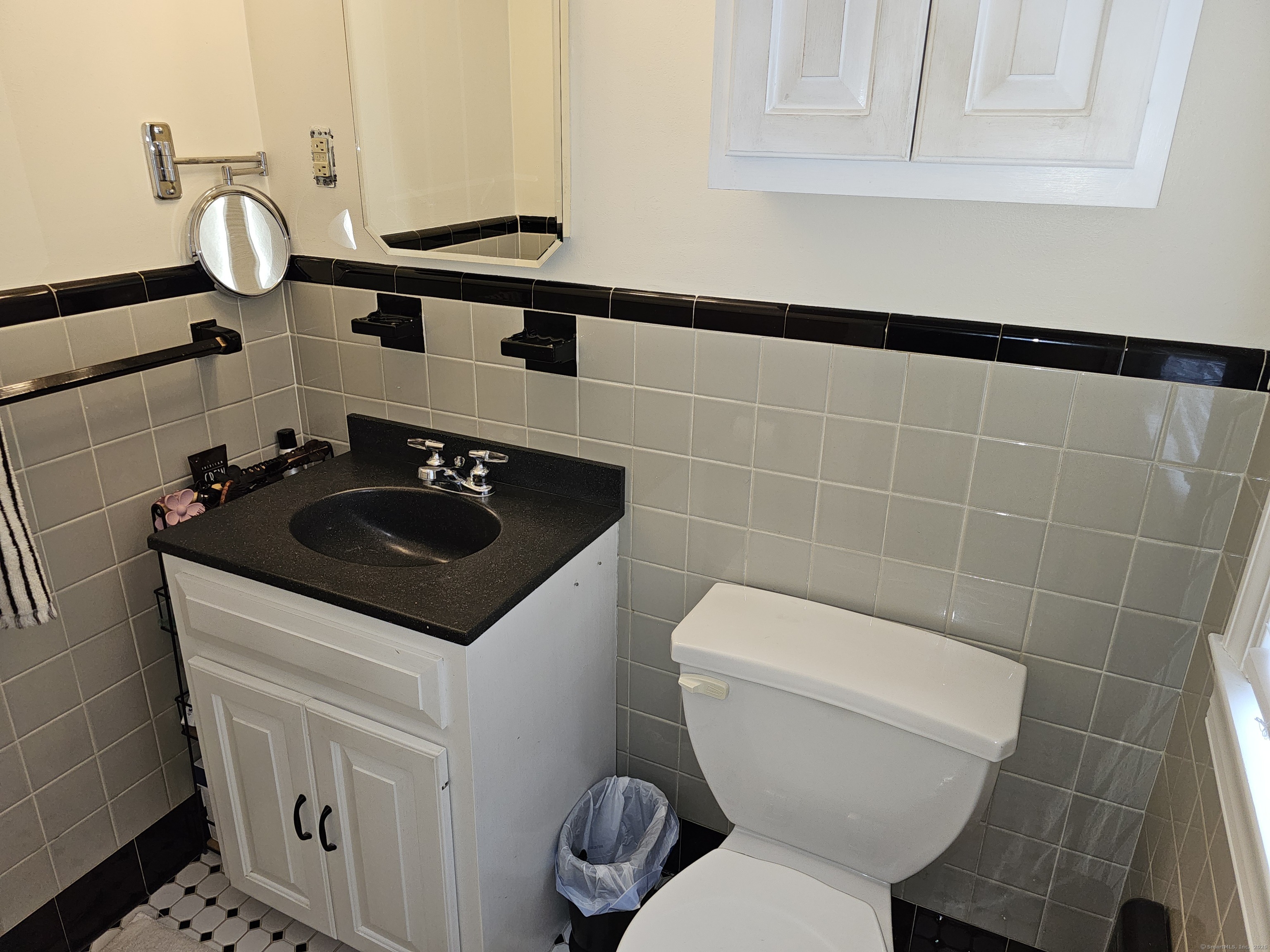 490 Shrub Road, Bristol, Connecticut image 13