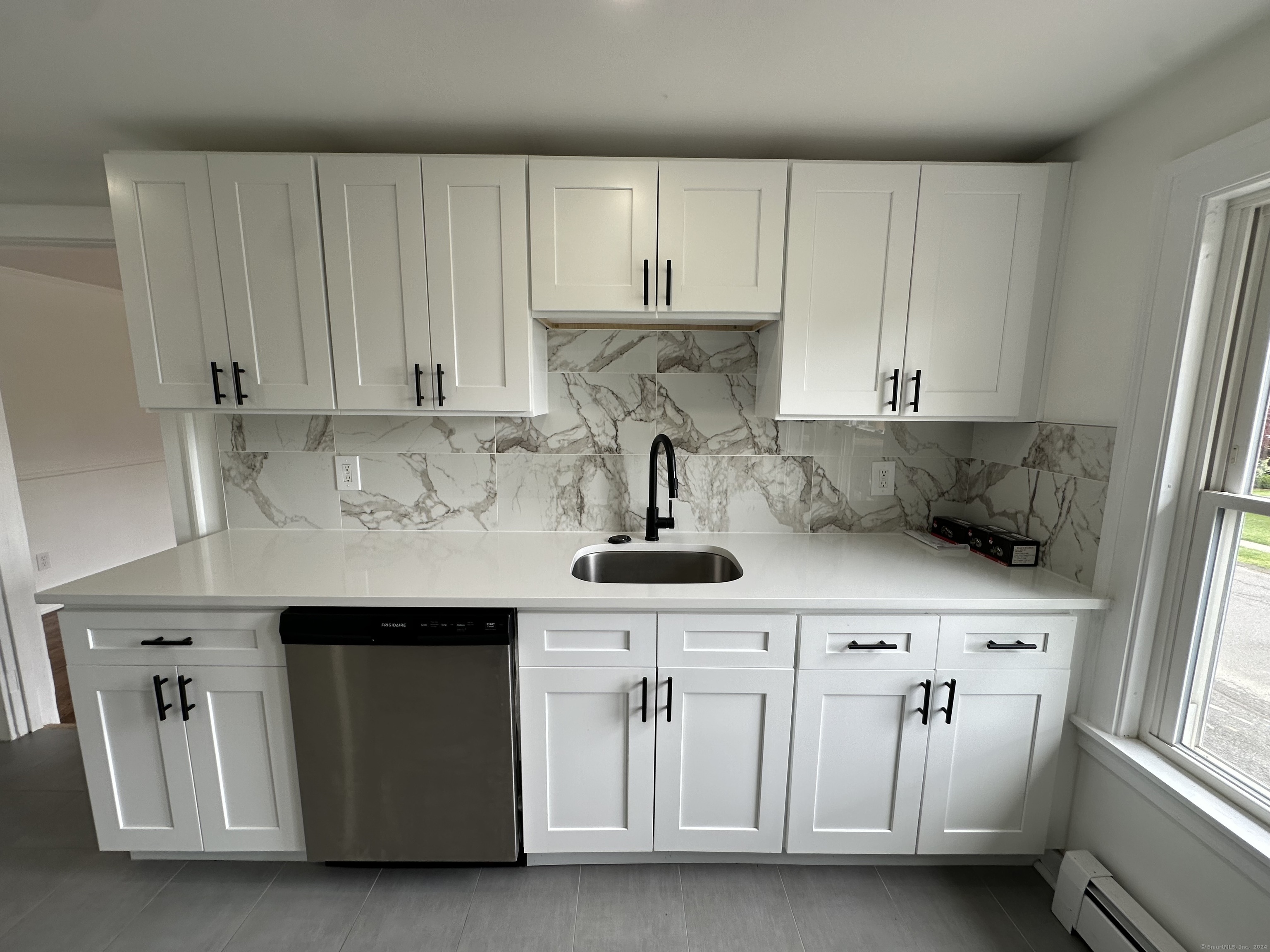 Photo 1 of 200 Cook Hill Road 20, Wallingford, Connecticut, $2,700, Web #: 24017376