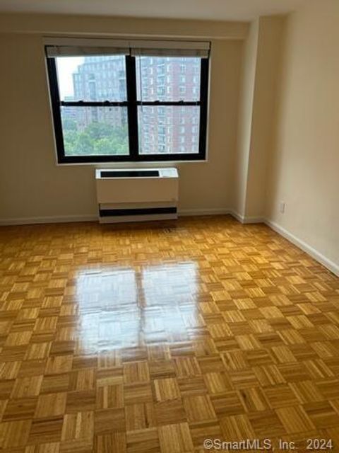 Tiny photo for 79 Prospect Street #7E, Stamford, CT 06901 (MLS # 24157541)