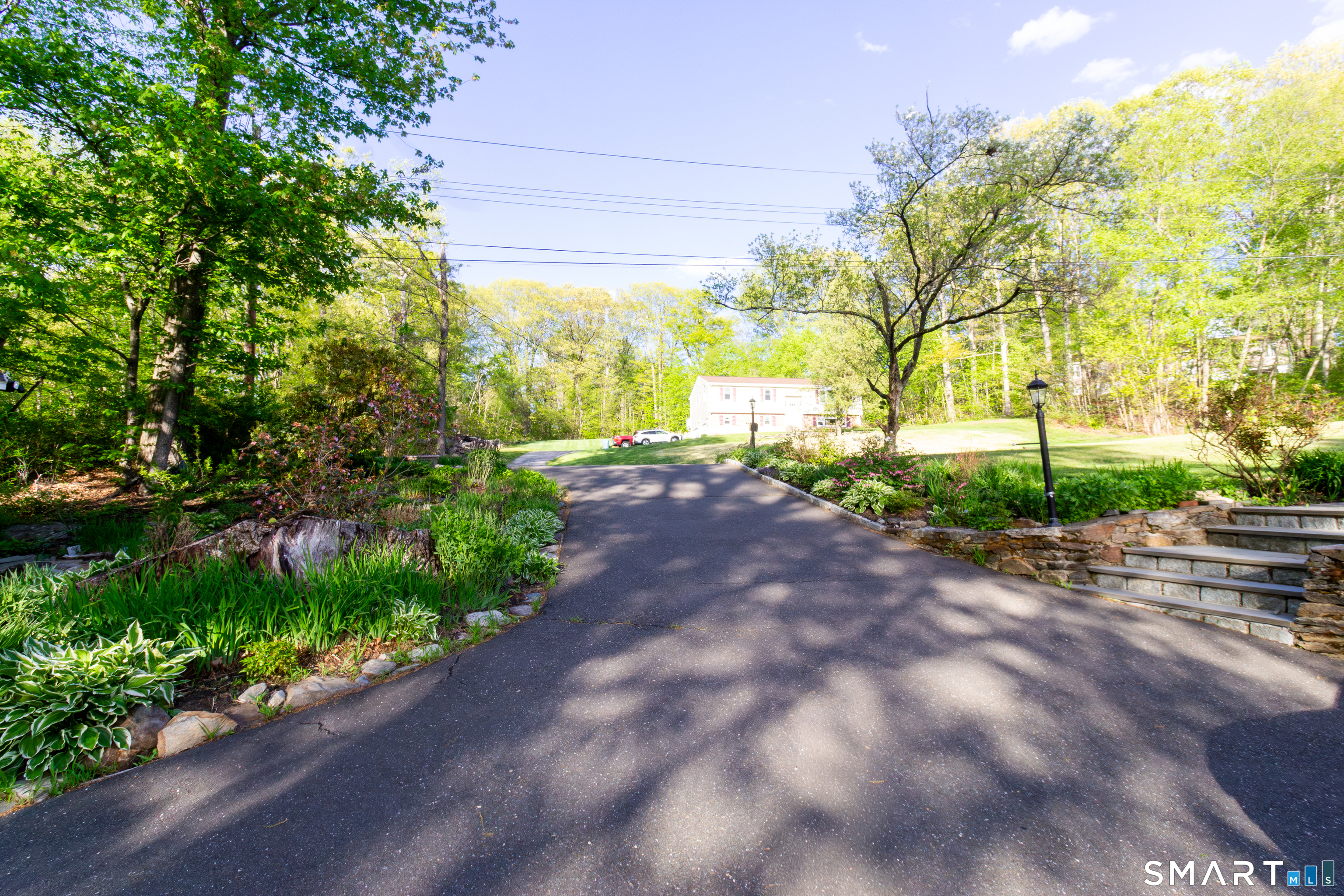 23 Button Road