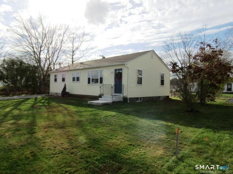 Photo of 35 Flagler Avenue, Old Lyme, CT 06371 (MLS # 24197864)
