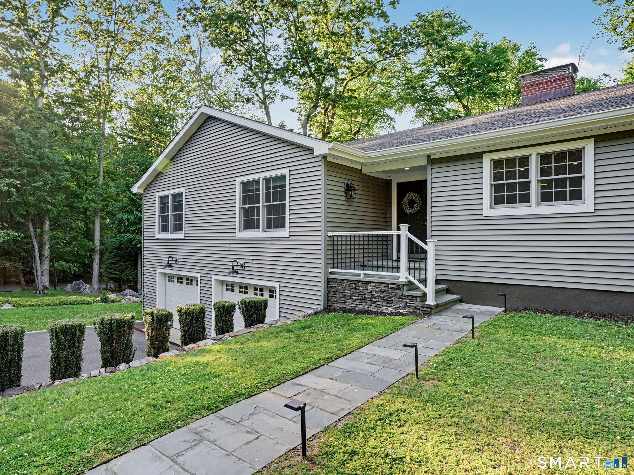 8 White Fox Road