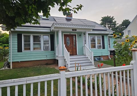 30 Bradley Avenue East Haven CT 06512