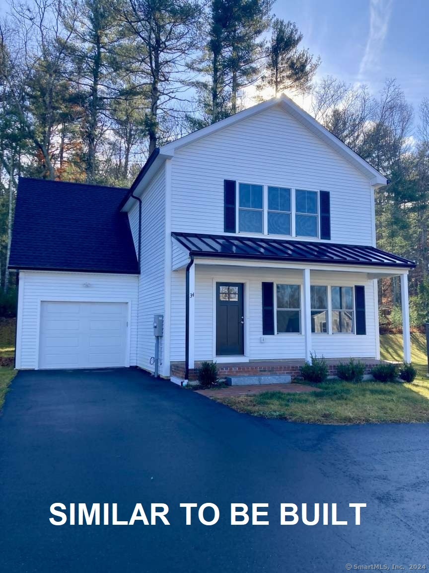 Jordan Lane, Colchester, Connecticut - 3 Bedrooms  
2 Bathrooms  
6 Rooms - 