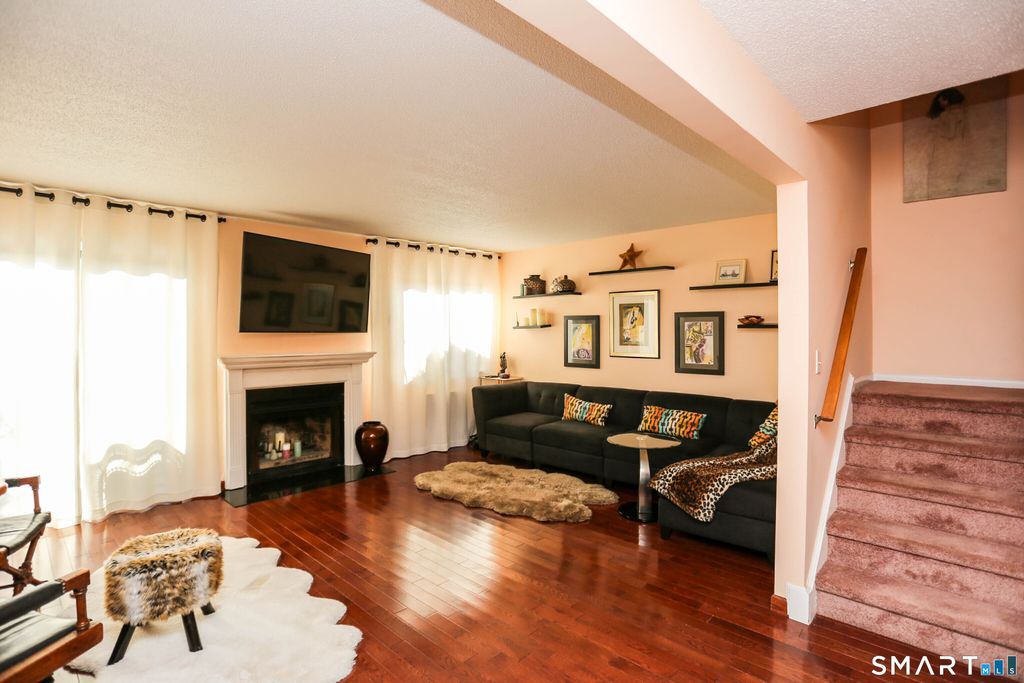 Photo of 19 Woodway Road #16, Stamford, CT 06907 (MLS # 24169569)