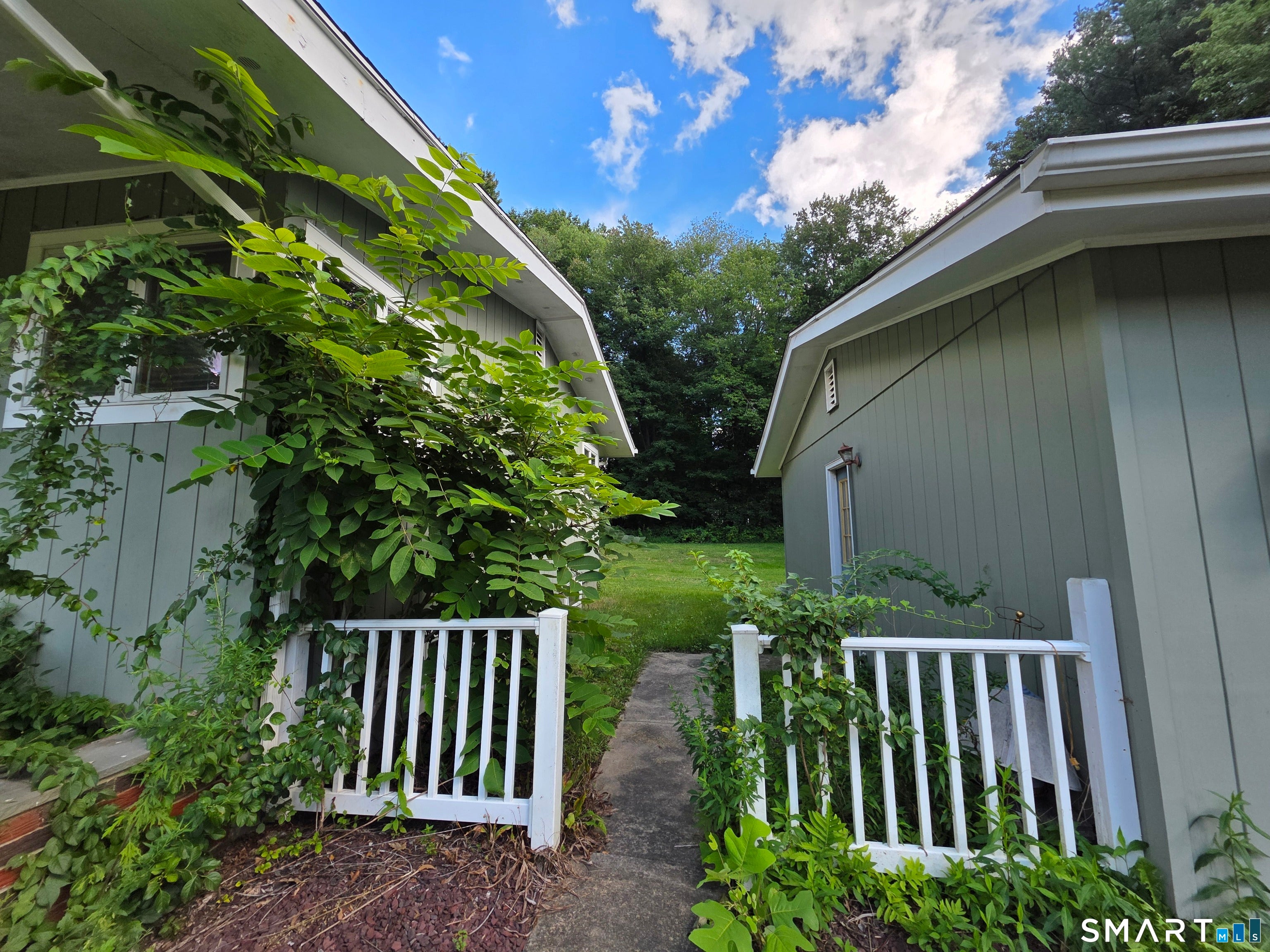 22 Brookside Drive