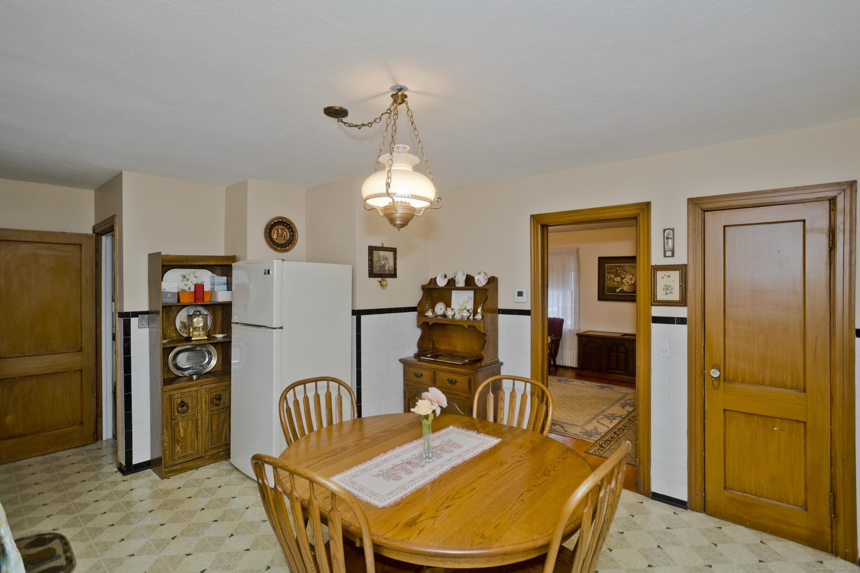 8 Summer Street, Enfield, Connecticut image 4