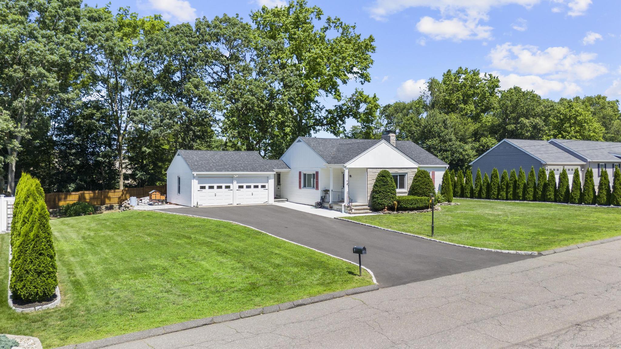 5 Greenfield Drive