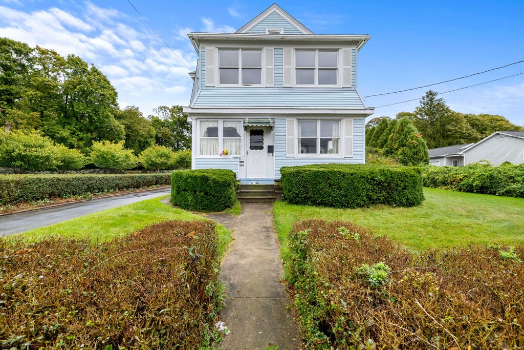 Photo of 262 Mitchell Street, Groton, CT 06340 (MLS # 24132373)
