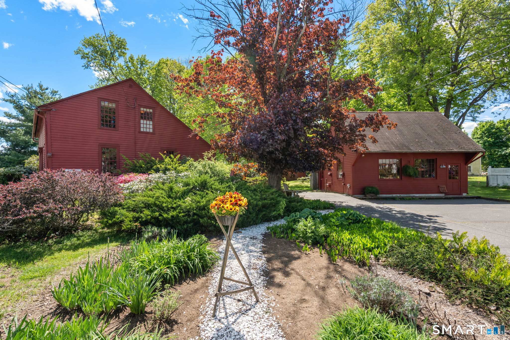 921 Thompsonville Road