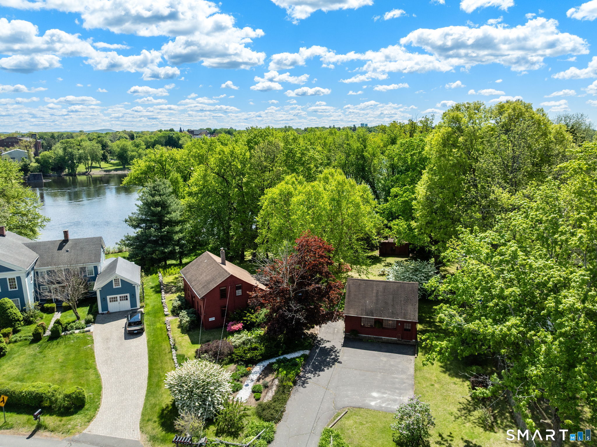 921 Thompsonville Road