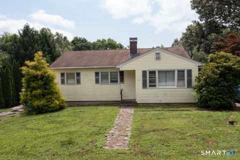 Homes For Sale - 32 Cedar Lane<br/> Montville, CT 06382