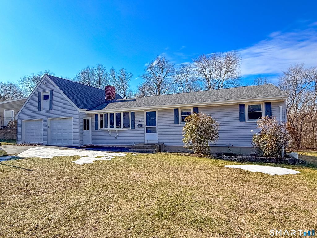 Photo of 27 Londonderry Drive, Wallingford, CT 06492 (MLS # 24157760)