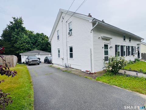 Photo of 137 S Chestnut Street, Plainfield, CT 06374 (MLS # 24186521)