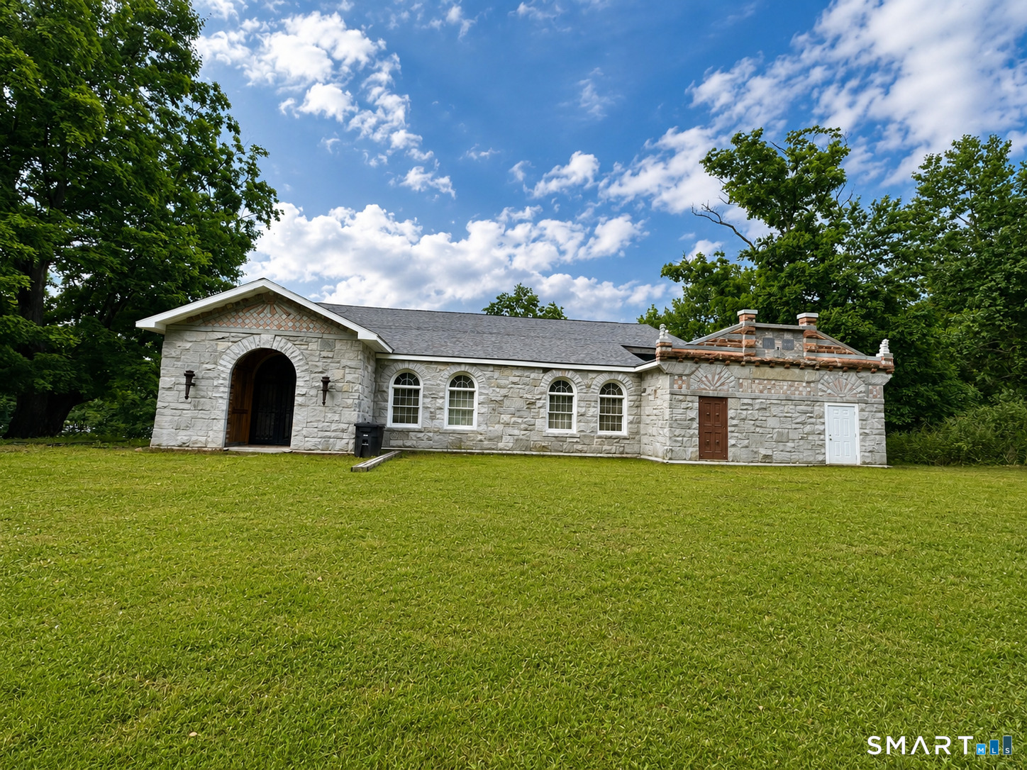 355 Lakewood Road