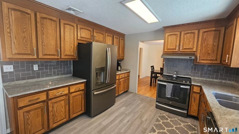 Tiny photo for 878 Manchester Road, Glastonbury, CT 06033 (MLS # 24197932)